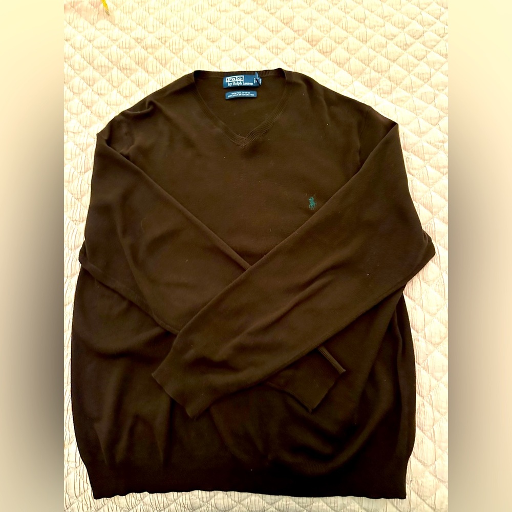 Ralph Lauren 100% Pima Cotton V-Neck Sweater. Men’s Size XL.